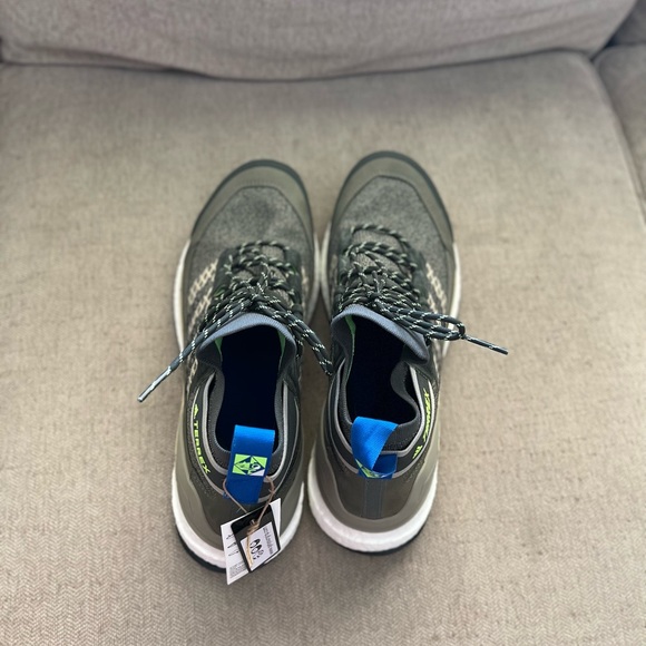 Adidas - Picture 4 of 10